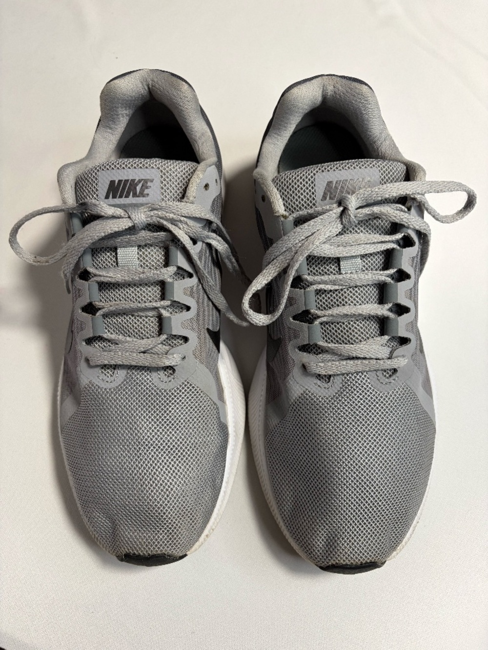 Nike Downshifter 8 Men's Running Shoes in  Wolf Grey
